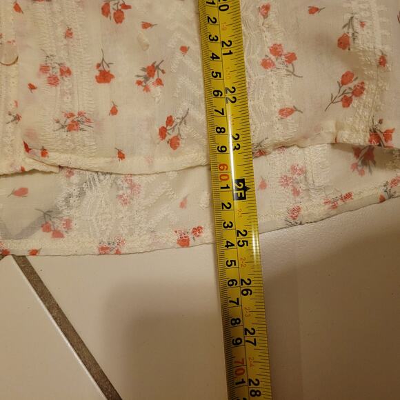 Floral Print Ruffle Trim Embroidered Button Front Blouse Ivory Womens Size 4-6 - Picture 8 of 8